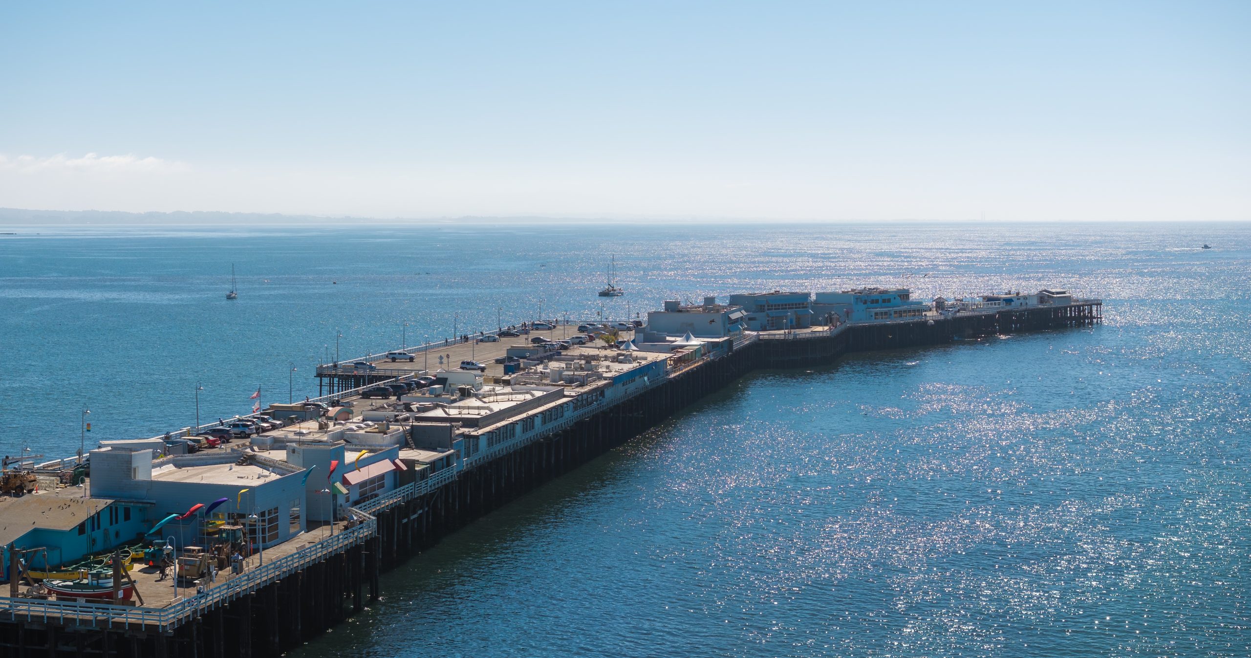The,Image,Captures,Santa,Cruz,Wharf,With,Buildings,And,Shops,